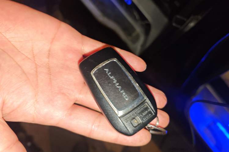 Used Toyota Alphard 2021 Dual-Engine 2.5L Prestige Edition Vehicle Key