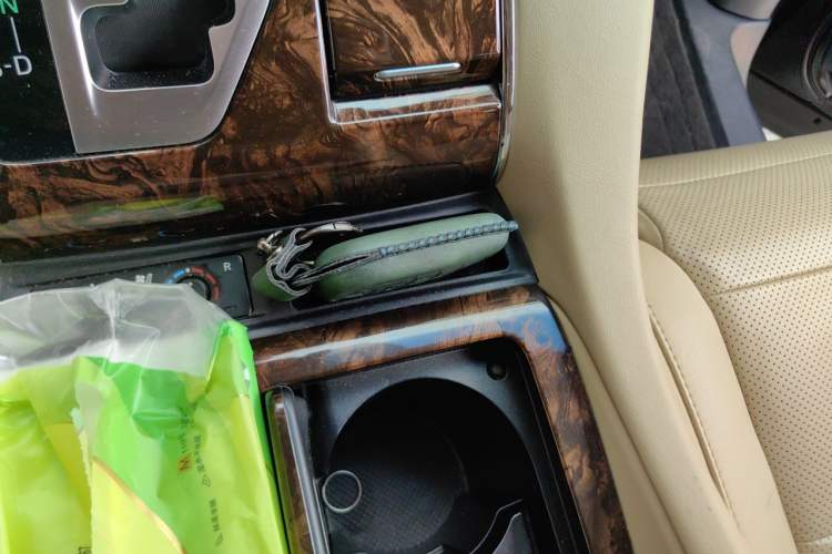 Used Toyota Alphard 2021 Dual-Engine 2.5L Luxury Edition Vehicle Key