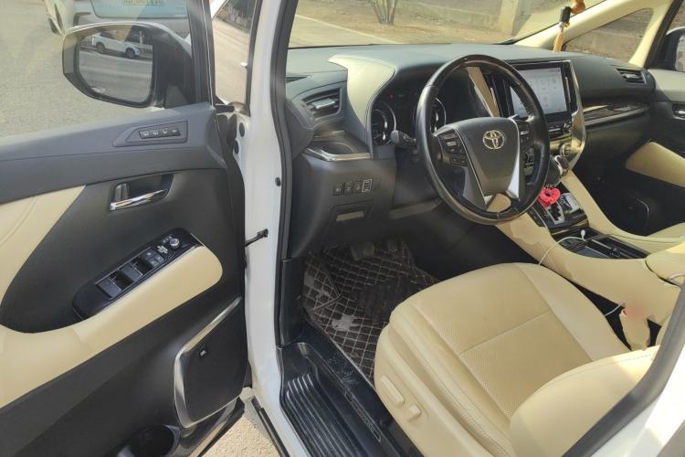 Used Toyota Alphard 2021 Dual-Engine 2.5L Luxury Edition Driver Seat