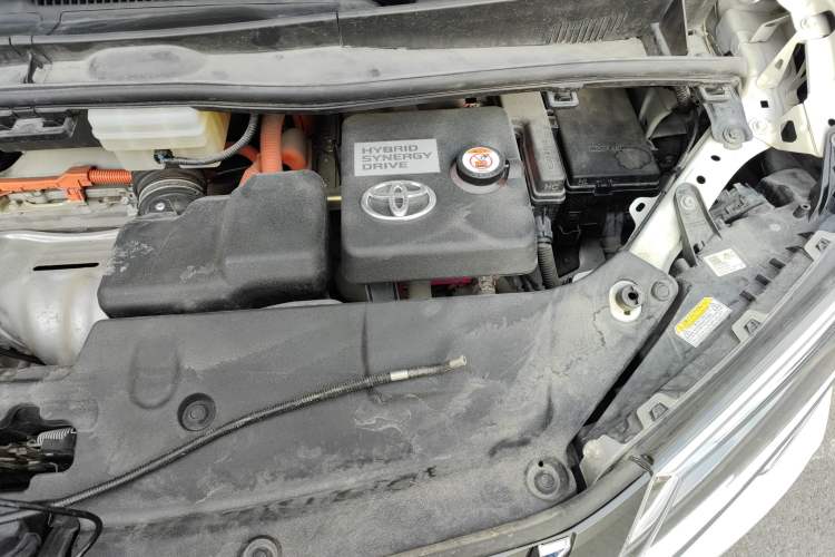 Used Toyota Alphard 2021 Dual-Engine 2.5L Luxury Edition Engine Bay Left