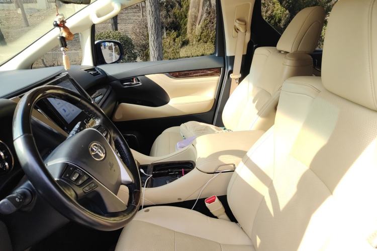 Used Toyota Alphard 2021 Dual-Engine 2.5L Luxury Edition Left Front Seat