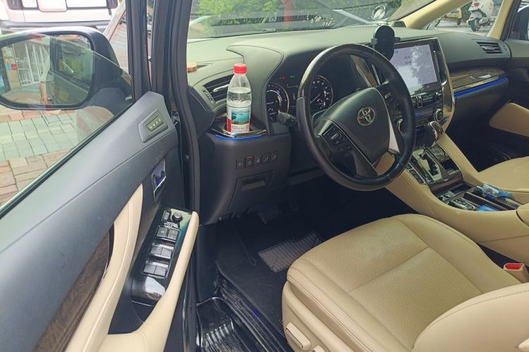 Used Toyota Alphard 2021 Dual-Engine 2.5L Prestige Edition Driver Seat