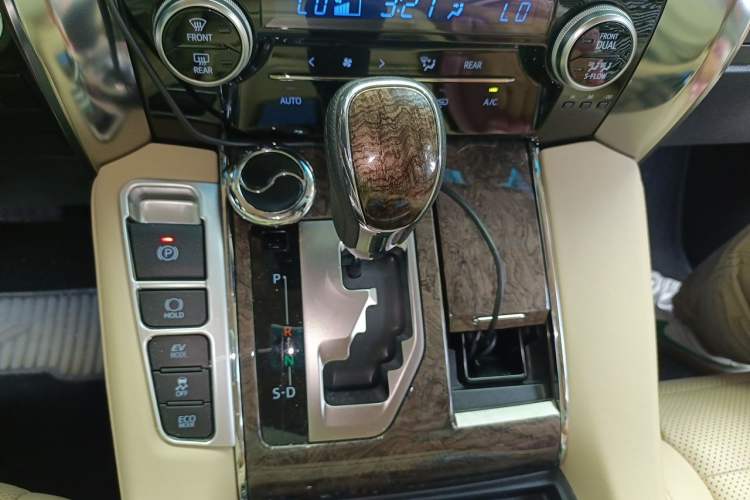 Used Toyota Alphard 2021 Dual-Engine 2.5L Prestige Edition Gear Lever