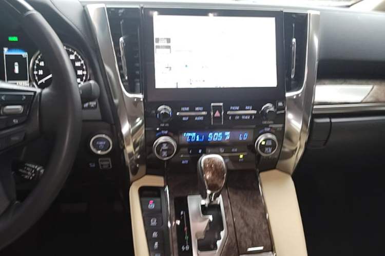 Used Toyota Alphard 2021 Dual-Motor 2.5L Premium Edition Audio And AC Panel