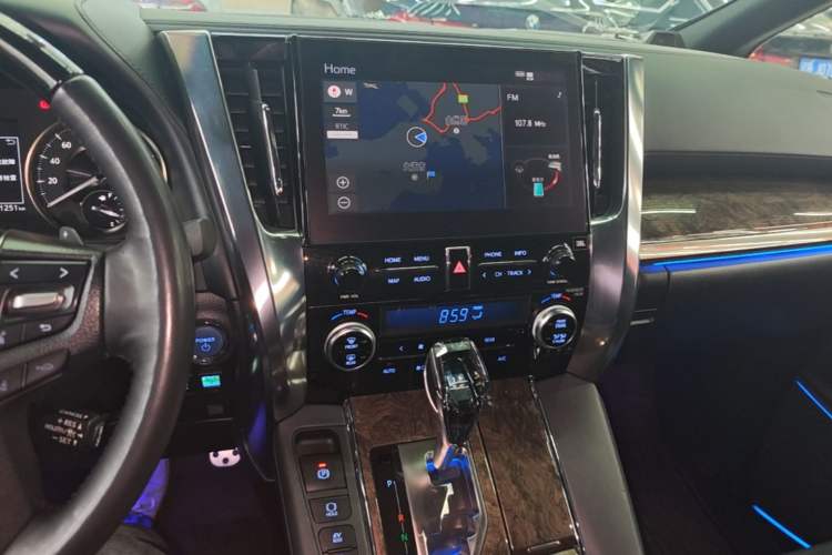 Used Toyota Alphard 2021 Dual-Motor 2.5L Premium Edition Audio And AC Panel
