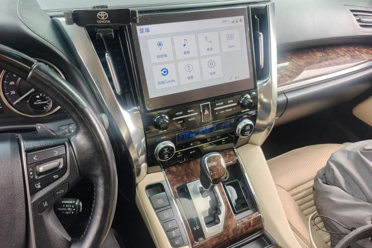 Used Toyota Alphard 2021 Dual-Engine 2.5L Luxury Edition Audio And AC Panel