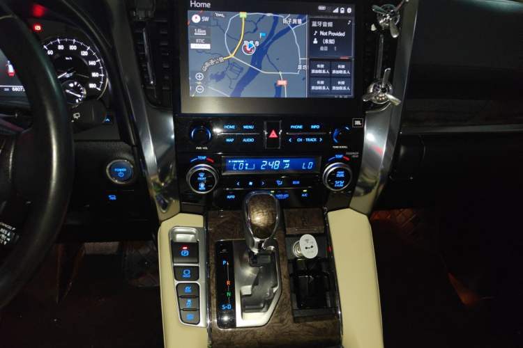 Used Toyota Alphard 2021 Dual-Motor 2.5L Premium Edition Audio And AC Panel