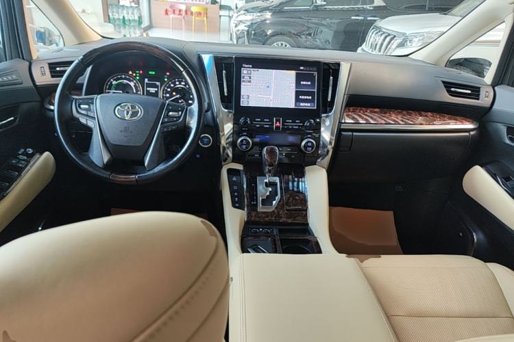 Used Toyota Alphard 2021 Dual-Engine 2.5L Luxury Edition Center Console