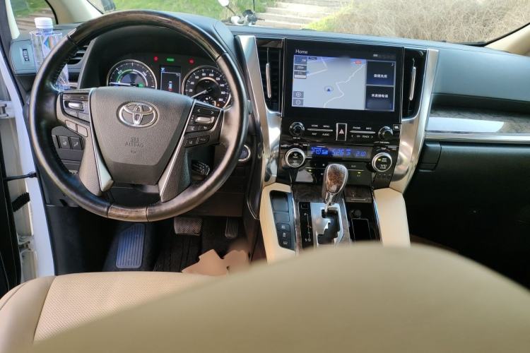 Used Toyota Alphard 2021 Dual-Engine 2.5L Prestige Edition Center Console
