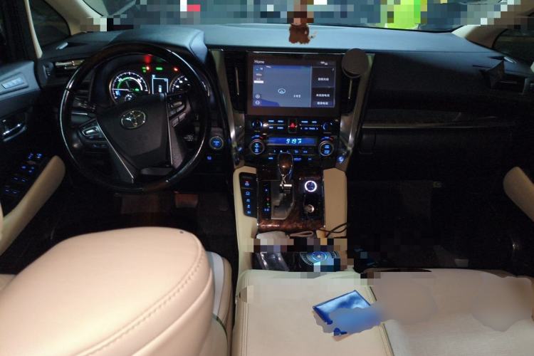 Used Toyota Alphard 2021 Dual-Engine 2.5L Luxury Edition Center Console