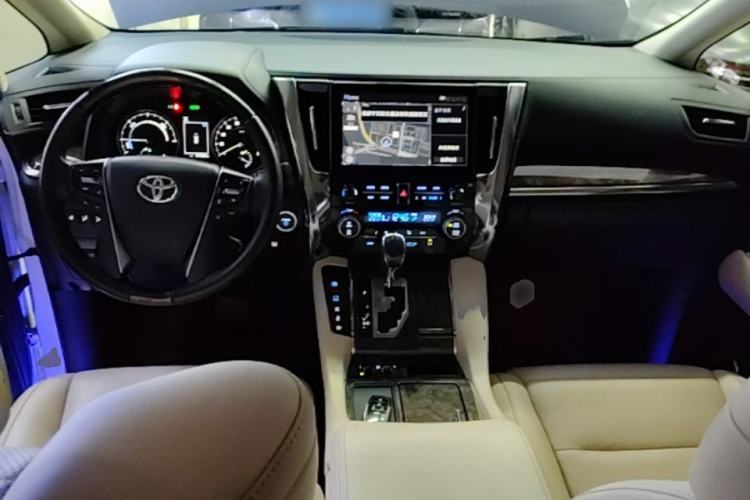 Used Toyota Alphard 2021 Dual-Motor 2.5L Premium Edition Center Console
