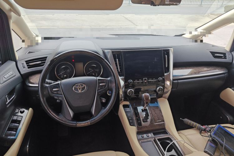 Used Toyota Alphard 2021 Dual-Engine 2.5L Prestige Edition Center Console