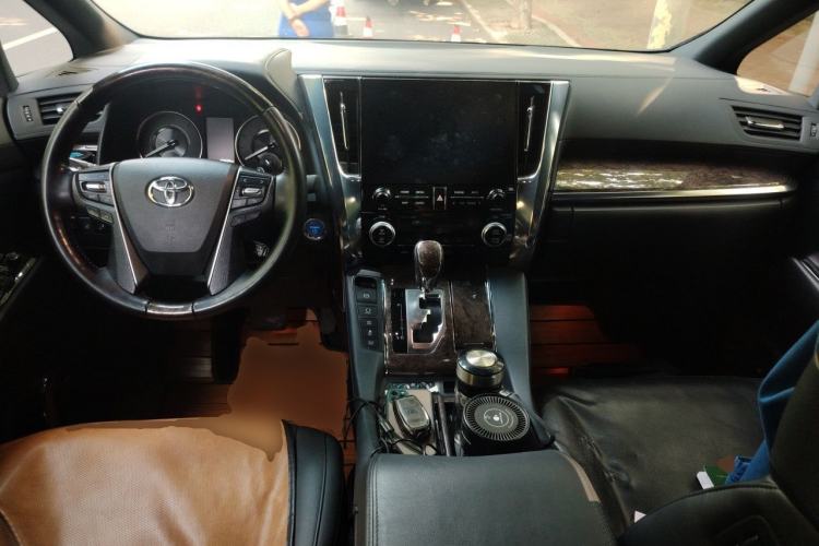 Used Toyota Alphard 2021 Dual-Engine 2.5L Prestige Edition Center Console