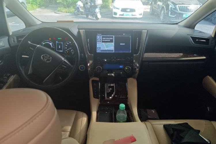 Used Toyota Alphard 2021 Dual-Engine 2.5L Luxury Edition Center Console