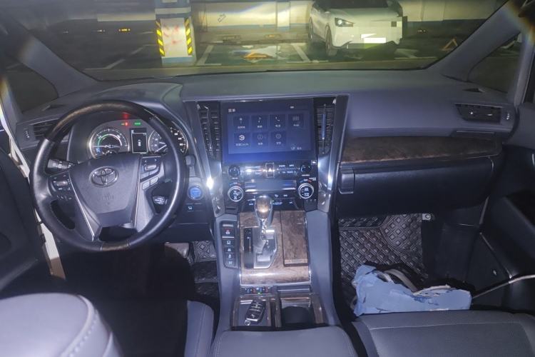 Used Toyota Alphard 2021 Dual-Engine 2.5L Prestige Edition Center Console
