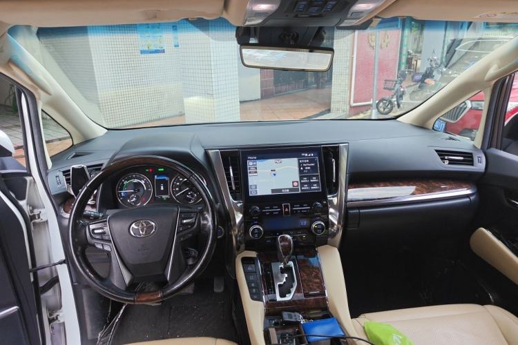 Used Toyota Alphard 2021 Dual-Engine 2.5L Luxury Edition Center Console