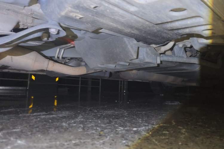 Used Toyota Alphard 2021 Dual-Engine 2.5L Luxury Edition Chassis Front Left