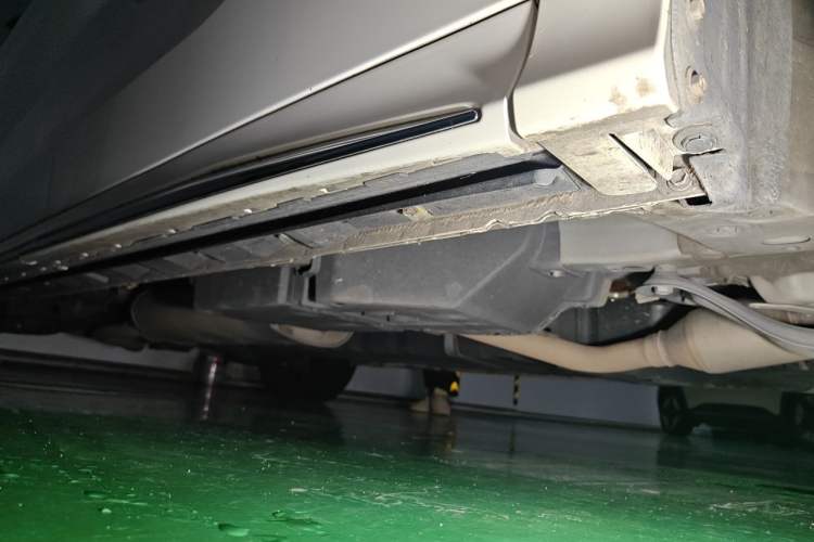 Used Toyota Alphard 2021 Dual-Motor 2.5L Premium Edition Chassis Front Right