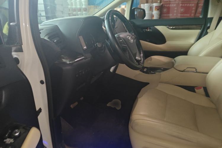 Used Toyota Alphard 2021 Dual-Motor 2.5L Premium Edition Driver Seat