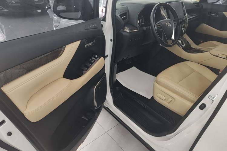 Used Toyota Alphard 2021 Dual-Engine 2.5L Prestige Edition Driver Seat