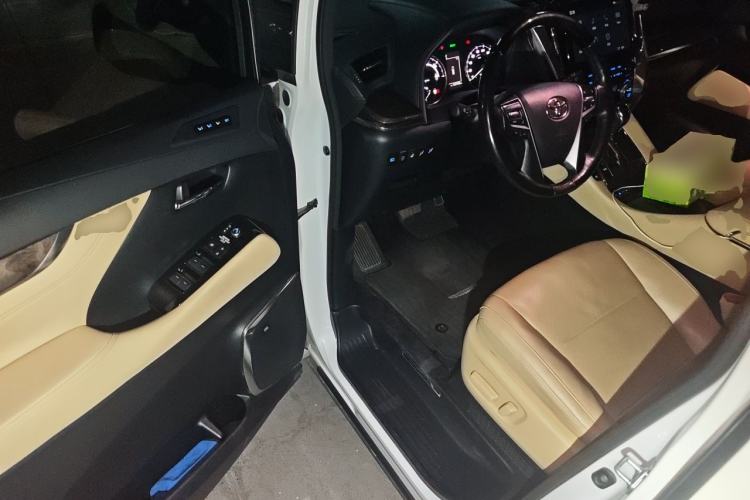 Used Toyota Alphard 2021 Dual-Engine 2.5L Prestige Edition Driver Seat