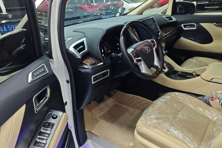 Used Toyota Alphard 2021 Dual-Engine 2.5L Luxury Edition Driver Seat