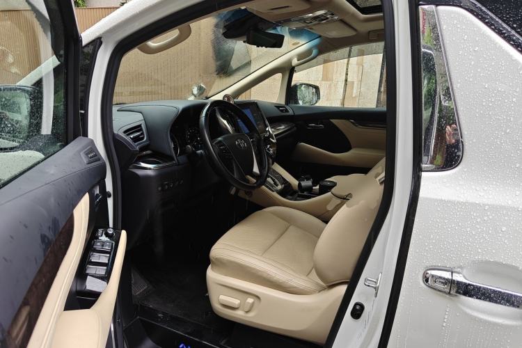 Used Toyota Alphard 2021 Dual-Motor 2.5L Premium Edition Driver Seat