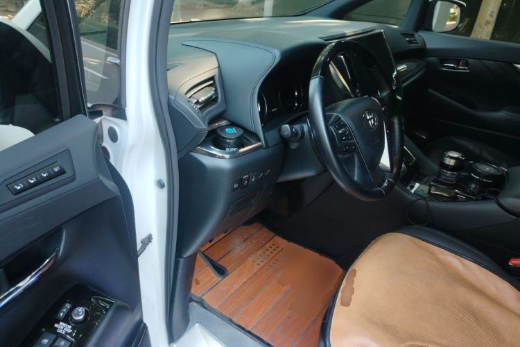 Used Toyota Alphard 2021 Dual-Engine 2.5L Prestige Edition Driver Seat