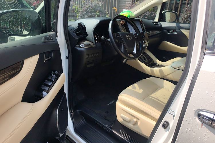 Used Toyota Alphard 2021 Dual-Engine 2.5L Prestige Edition Driver Seat