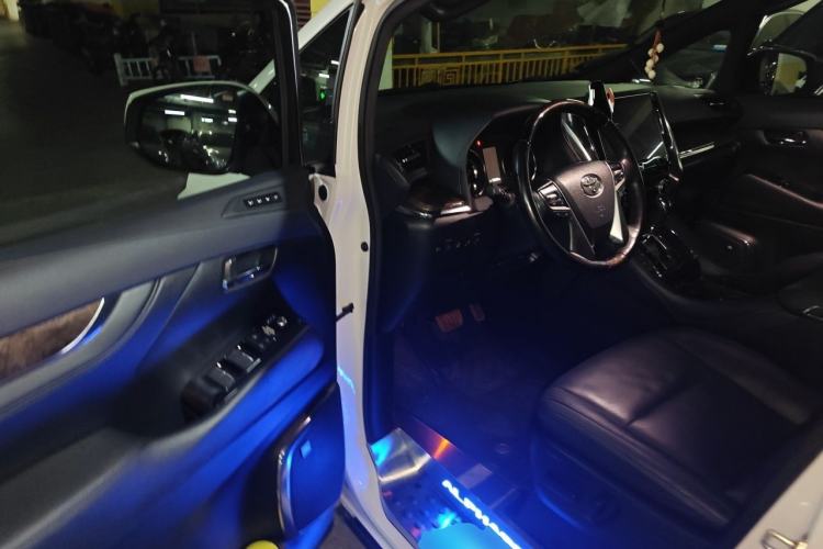 Used Toyota Alphard 2021 Dual-Engine 2.5L Prestige Edition Driver Seat