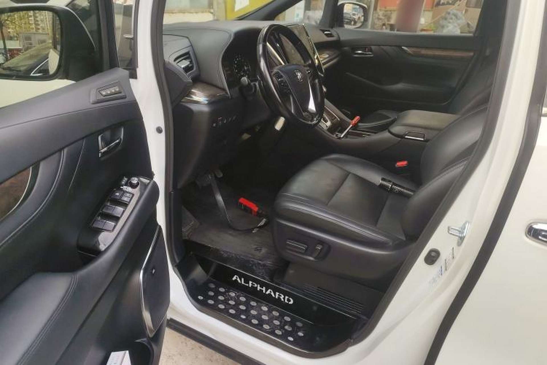 Used Toyota Alphard 2021 Dual-Engine 2.5L Prestige Edition Driver Seat