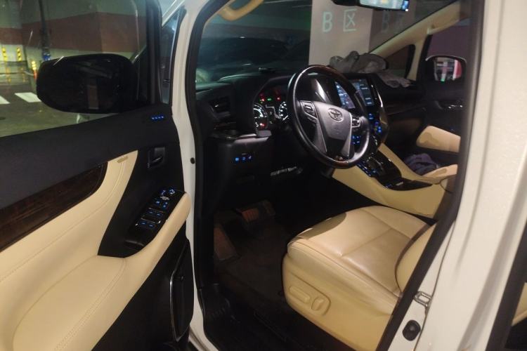 Used Toyota Alphard 2021 Dual-Engine 2.5L Luxury Edition Driver Seat
