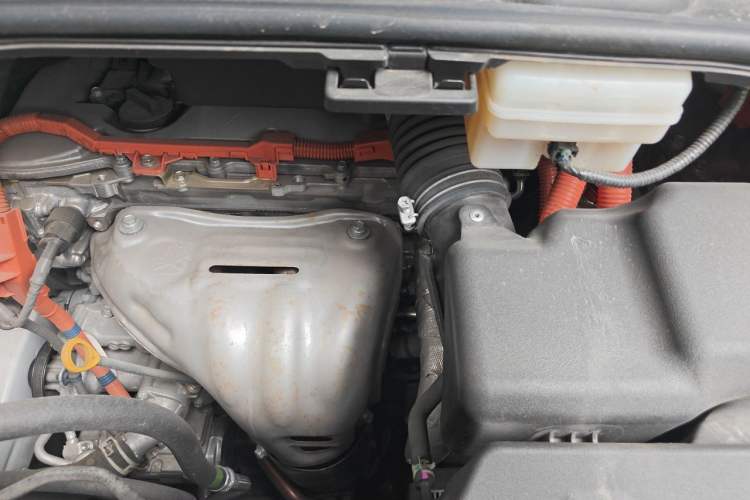 Used Toyota Alphard 2021 Dual-Engine 2.5L Luxury Edition Engine Bay