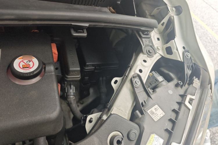 Used Toyota Alphard 2021 Dual-Engine 2.5L Prestige Edition Engine Bay Left