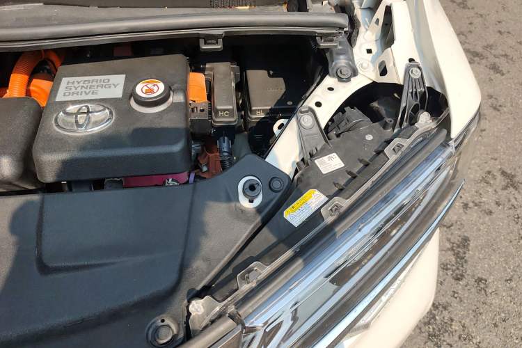 Used Toyota Alphard 2021 Dual-Engine 2.5L Prestige Edition Engine Bay Left