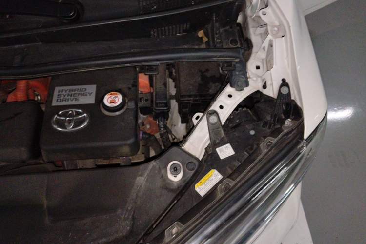 Used Toyota Alphard 2021 Dual-Engine 2.5L Prestige Edition Engine Bay Left
