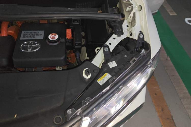 Used Toyota Alphard 2021 Dual-Motor 2.5L Premium Edition Engine Bay Left