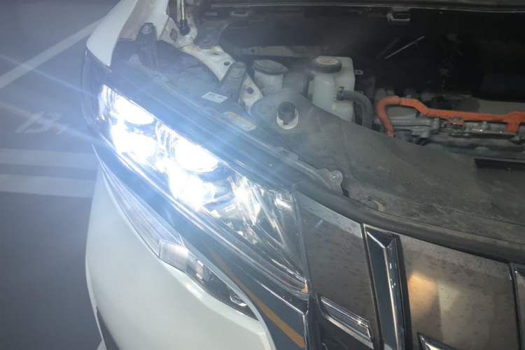Used Toyota Alphard 2021 Dual-Engine 2.5L Luxury Edition Engine Bay Right