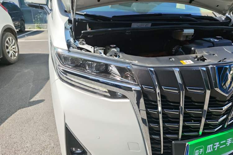 Used Toyota Alphard 2021 Dual-Engine 2.5L Luxury Edition Engine Bay Right