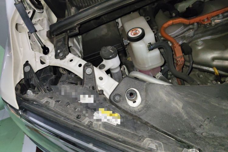 Used Toyota Alphard 2021 Dual-Engine 2.5L Prestige Edition Engine Bay Right