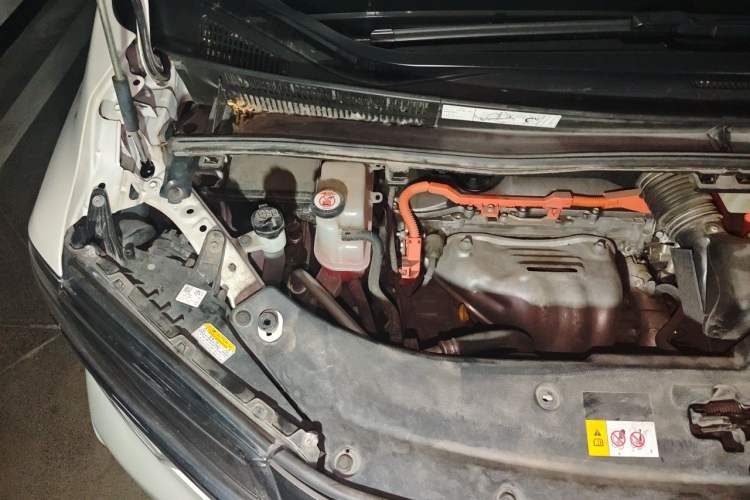 Used Toyota Alphard 2021 Dual-Engine 2.5L Prestige Edition Engine Bay Right