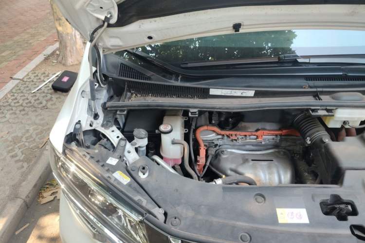 Used Toyota Alphard 2021 Dual-Engine 2.5L Prestige Edition Engine Bay Right