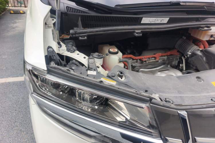 Used Toyota Alphard 2021 Dual-Engine 2.5L Luxury Edition Engine Bay Right