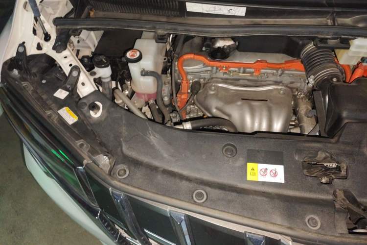 Used Toyota Alphard 2021 Dual-Engine 2.5L Luxury Edition Engine Bay Right