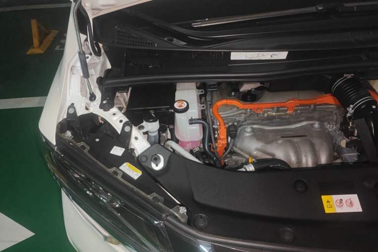 Used Toyota Alphard 2021 Dual-Engine 2.5L Prestige Edition Engine Bay Right