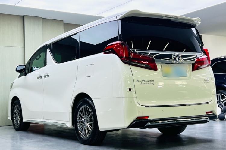 Used Toyota Alphard 2021 Dual-Motor 2.5L Premium Edition Exterior 2
