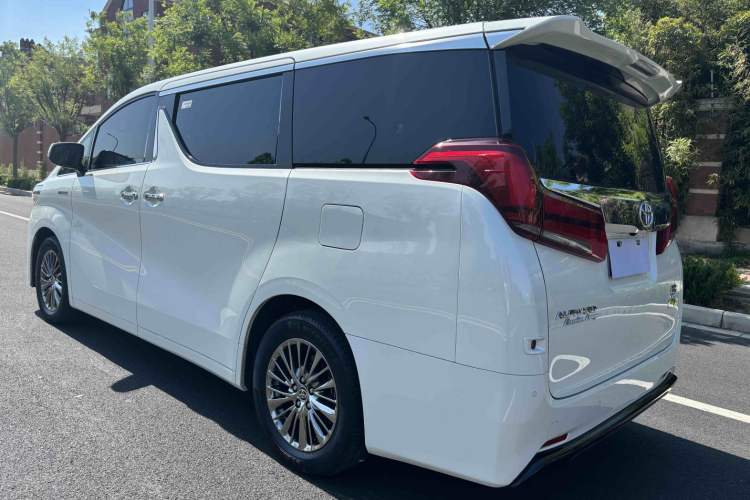 Used Toyota Alphard 2021 Dual-Engine 2.5L Prestige Edition Exterior 2