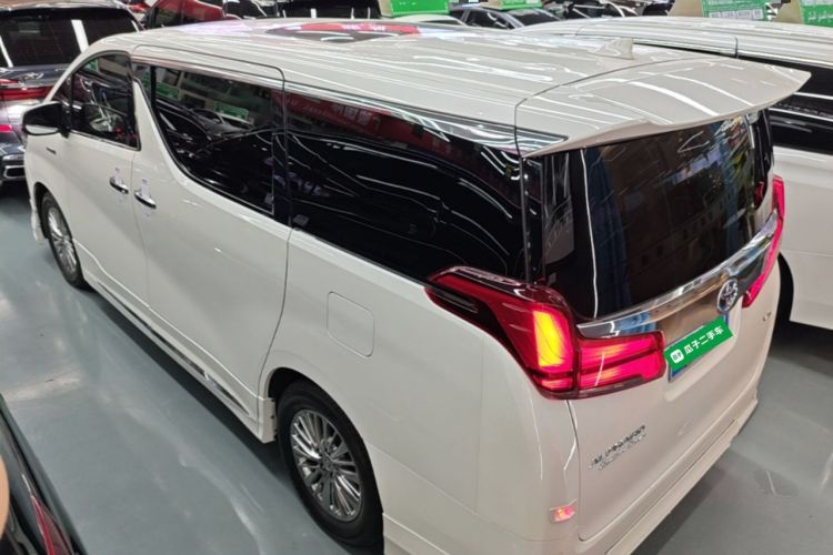 Used Toyota Alphard 2021 Dual-Engine 2.5L Luxury Edition Exterior 2