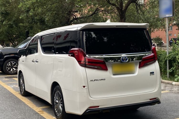 Used Toyota Alphard 2021 Dual-Engine 2.5L Luxury Edition Exterior 3
