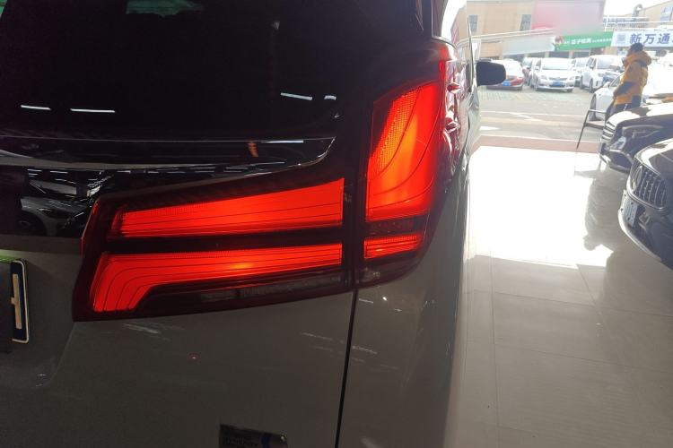 Used Toyota Alphard 2021 Dual-Engine 2.5L Prestige Edition Exterior 3